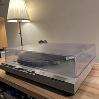 เครื่องเล่นแผ่นเสียง Technics SL-D3 Fully Automatic Direct Drive Turntable (220V)