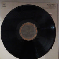 แผ่นเสียง Wolfgang Amadeus Mozart / Bachcollegium Stuttgart, Gächinger Kantorei Stuttgart, Helmuth Rilling, Arleen Auger, Carolyn Watkinson, Siegfried Jerusalem, Siegmund Nimsgern - Requiem Kv. 626 Vinyl VG+