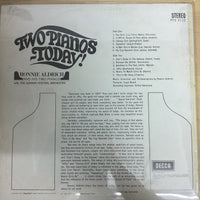 แผ่นเสียง Ronnie Aldrich And His Two Pianos Con La London Festival Orchestra - Two Pianos Today! Vinyl VG+