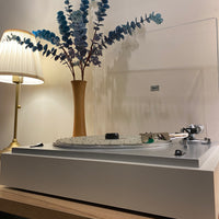 Yamaha IS-66P Belt-Drive Semi-automatic Turntable (110V)