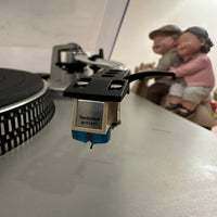 เครื่องเล่นแผ่นเสียง Technics SL-D3 Fully Automatic Direct Drive Turntable (220V)