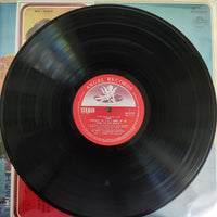 แผ่นเสียง Herbert von Karajan, Philharmonia Orchestra, Ludwig van Beethoven / Antonín Dvořák - Symphony N°5 In C Minor, Op. 67 / Symphony N°9 In E Minor, Op. 95 Vinyl VG+