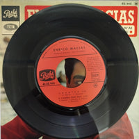 แผ่นเสียง Enrico Macias - Chanter / Je T'aimerai Pour Deux / Non, Je N'ai Pas Oublié / Où Est Donc La Vérité ? D'accord Vinyl VG