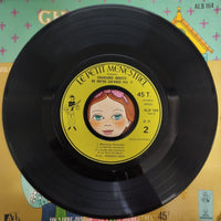 แผ่นเสียง Les Petits Chanteurs De Vincennes, Maîtrise De Radio France, Denise Benoit, Marc Et André - Chansons Dorées De Notre Enfance - Volume 4 Vinyl VG