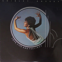 แผ่นเสียง Shirley Bassey - Love, Life And Feelings Vinyl VG+