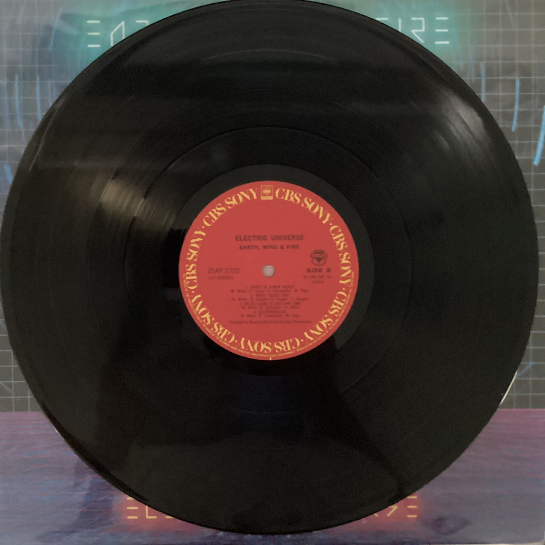 แผ่นเสียง Earth, Wind & Fire - Electric Universe Vinyl VG+