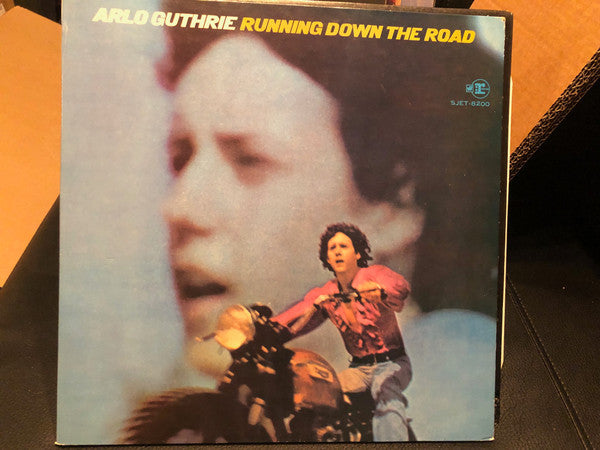 Arlo Guthrie : Running Down The Road (LP, Album)