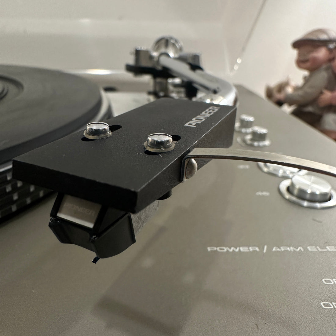 เครื่องเล่นแผ่นเสียง Pioneer PL-1250S Manual Direct Drive Turntable (220V)