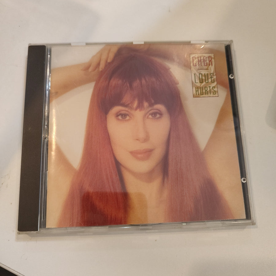 ซีดี Cher - Love Hurts CD VG+