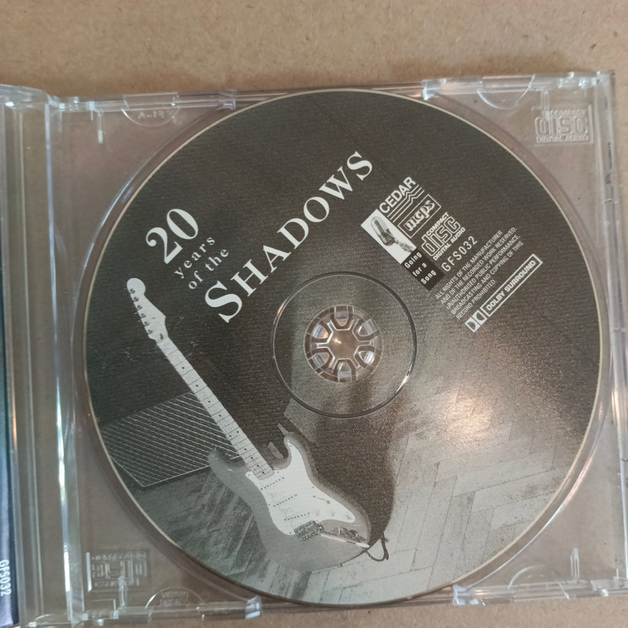 ซีดี Shades Of Grey (6) - 20 Years Of The Shadows (CD) (VG)