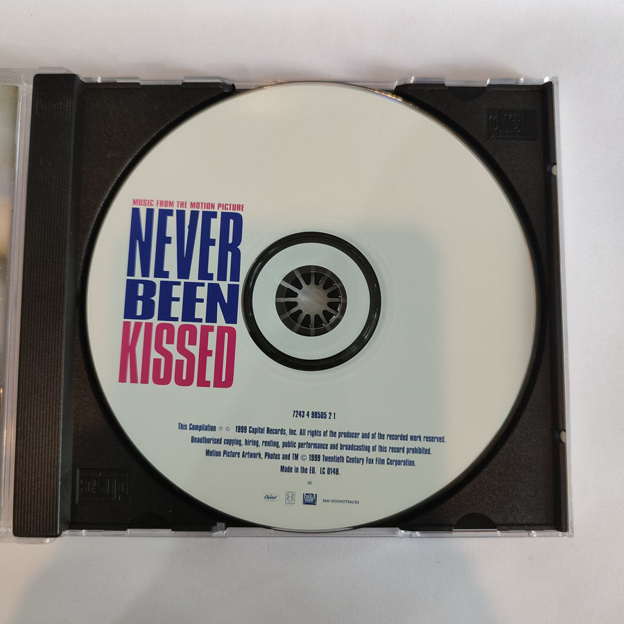 ซีดี Various - Music From The Motion Picture Never Been Kissed (CD) (VG+)