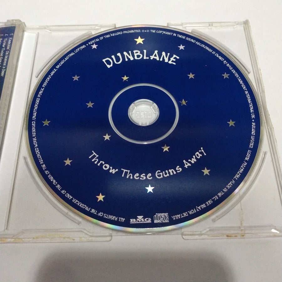 ซีดี Dunblane - Throw These Guns Away + Knockin' On Heaven's Door (CD) (VG+)