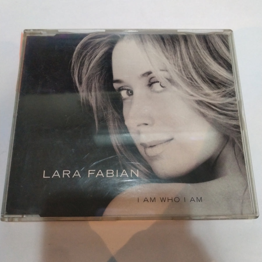 ซีดี Lara Fabian - I Am Who I Am CD VG