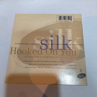 ซีดี Silk  - Hooked On You (CD) (VG+)