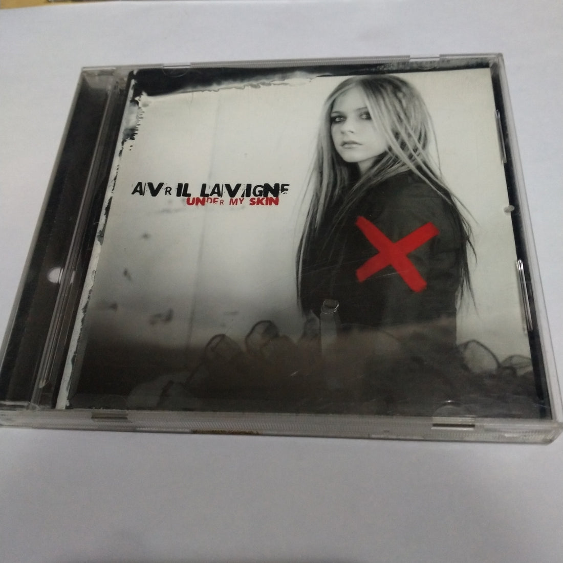 ซีดี Avril Lavigne - Under My Skin CD VG