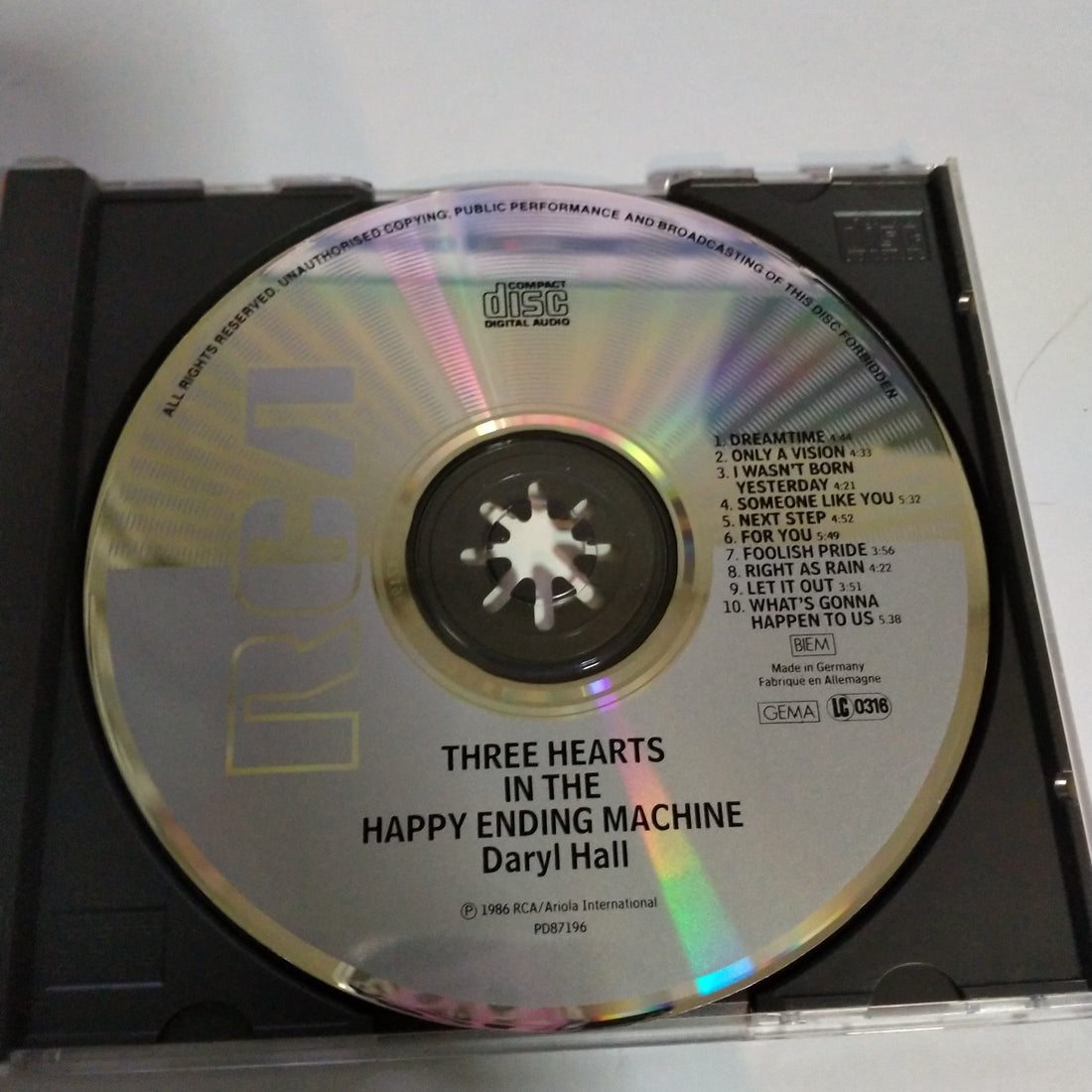 ซีดี Daryl Hall - Three Hearts In The Happy Ending Machine (CD) (VG+)