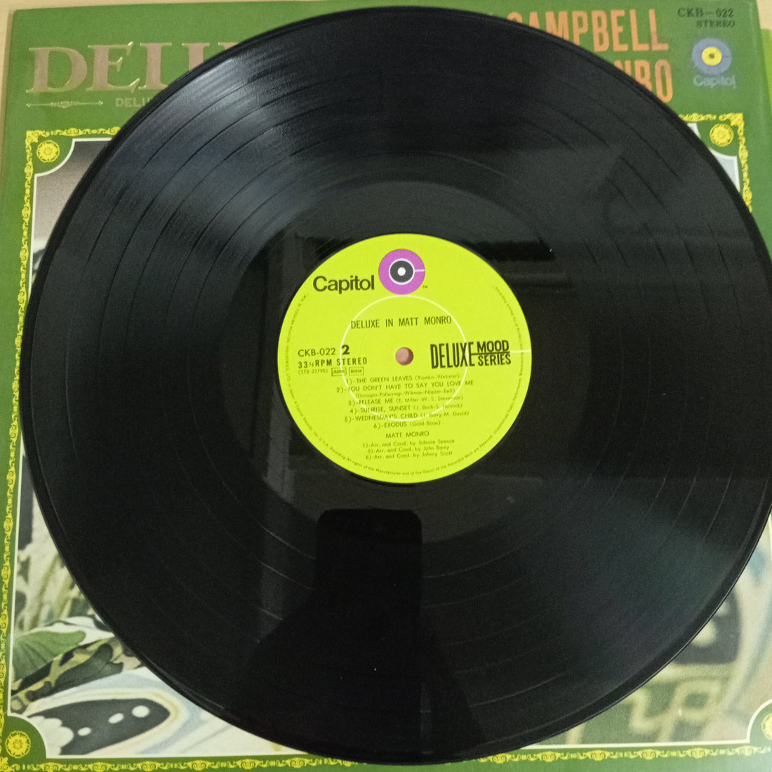 แผ่นเสียง Glen Campbell & Matt Monro - Deluxe In Glen Campbell & Matt Monro (Vinyl) (VG)