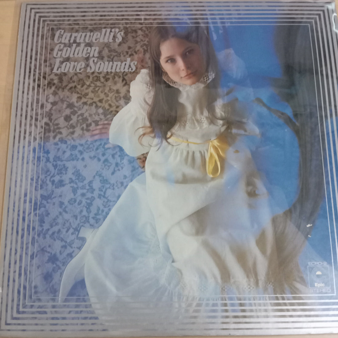 แผ่นเสียง Caravelli And His Magnificent Strings - Caravelli's Golden Love Sounds (Vinyl) (VG+)