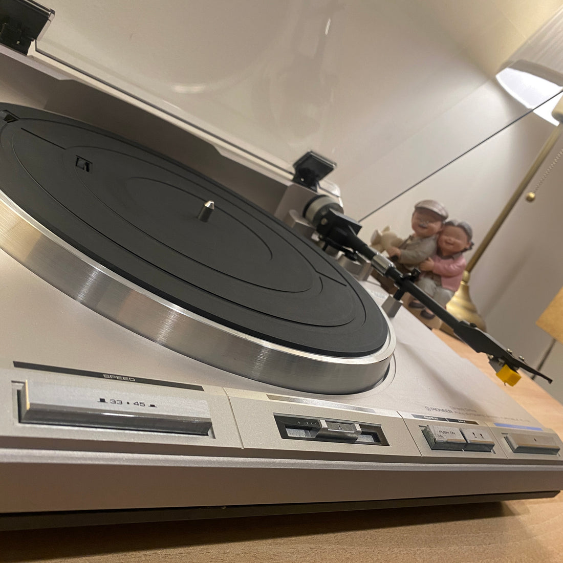 เครื่องเล่นแผ่นเสียง Pioneer PL-Y7A Fully Automatic Direct Drive Turntable (220V)