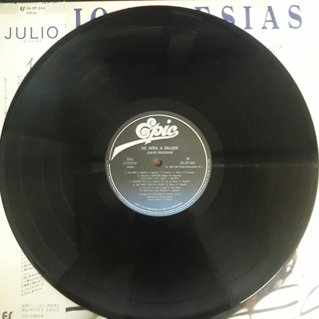 แผ่นเสียง Julio Iglesias - De Niña A Mujer (Vinyl) (VG+)