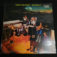 แผ่นเสียง Three Dog Night - Naturally Vinyl VG+