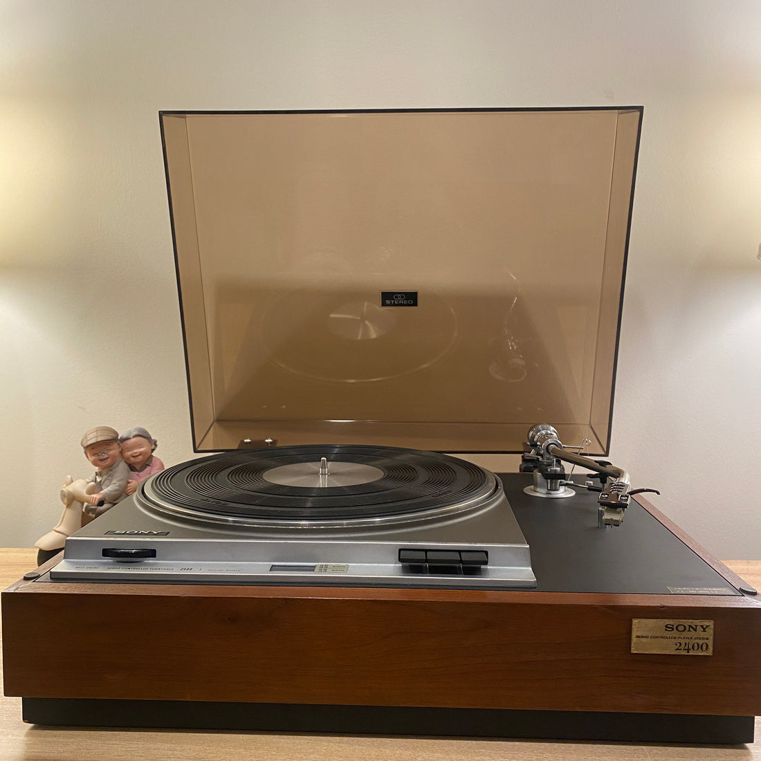 Sony PS-2400 Manual Belt Drive Turntable (220V)