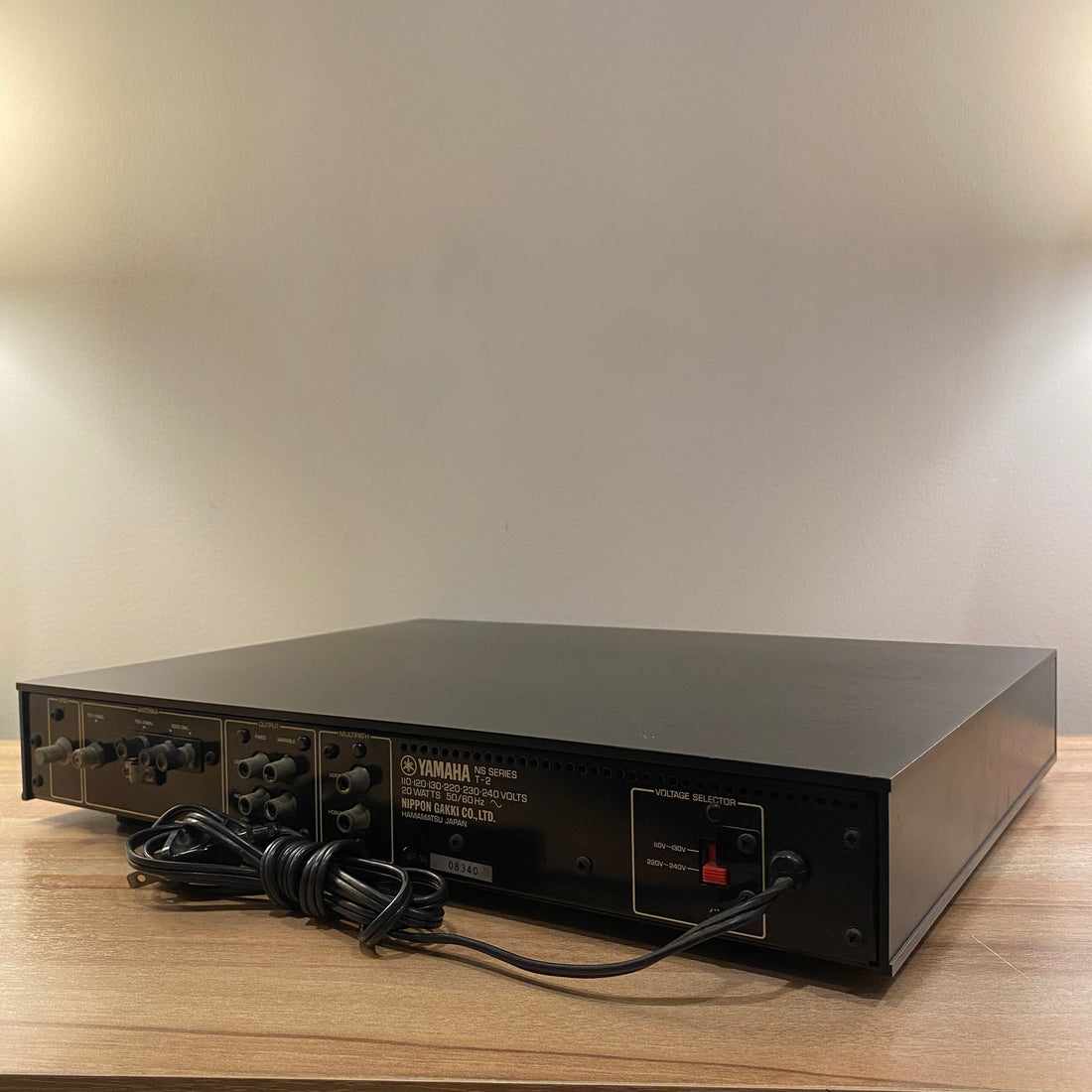 Yamaha T-2 FM Stereo Tuner (220V)