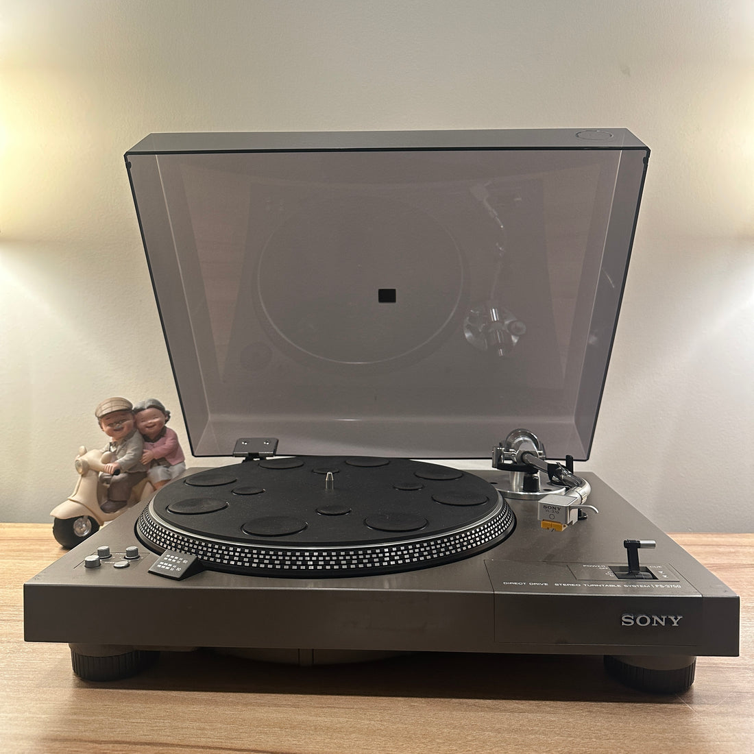 Sony PS-3750 Manual Direct Drive Turntable (220V)