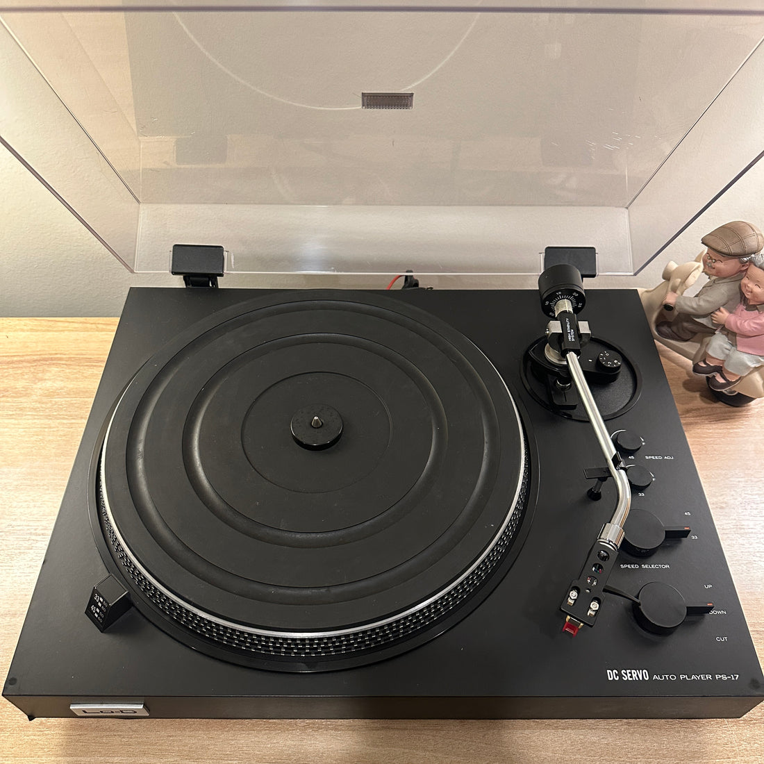 เครื่องเล่นแผ่นเสียง Lo-D (Hitachi) PS-17 Semi-auto Belt Drive Turntable (220V)