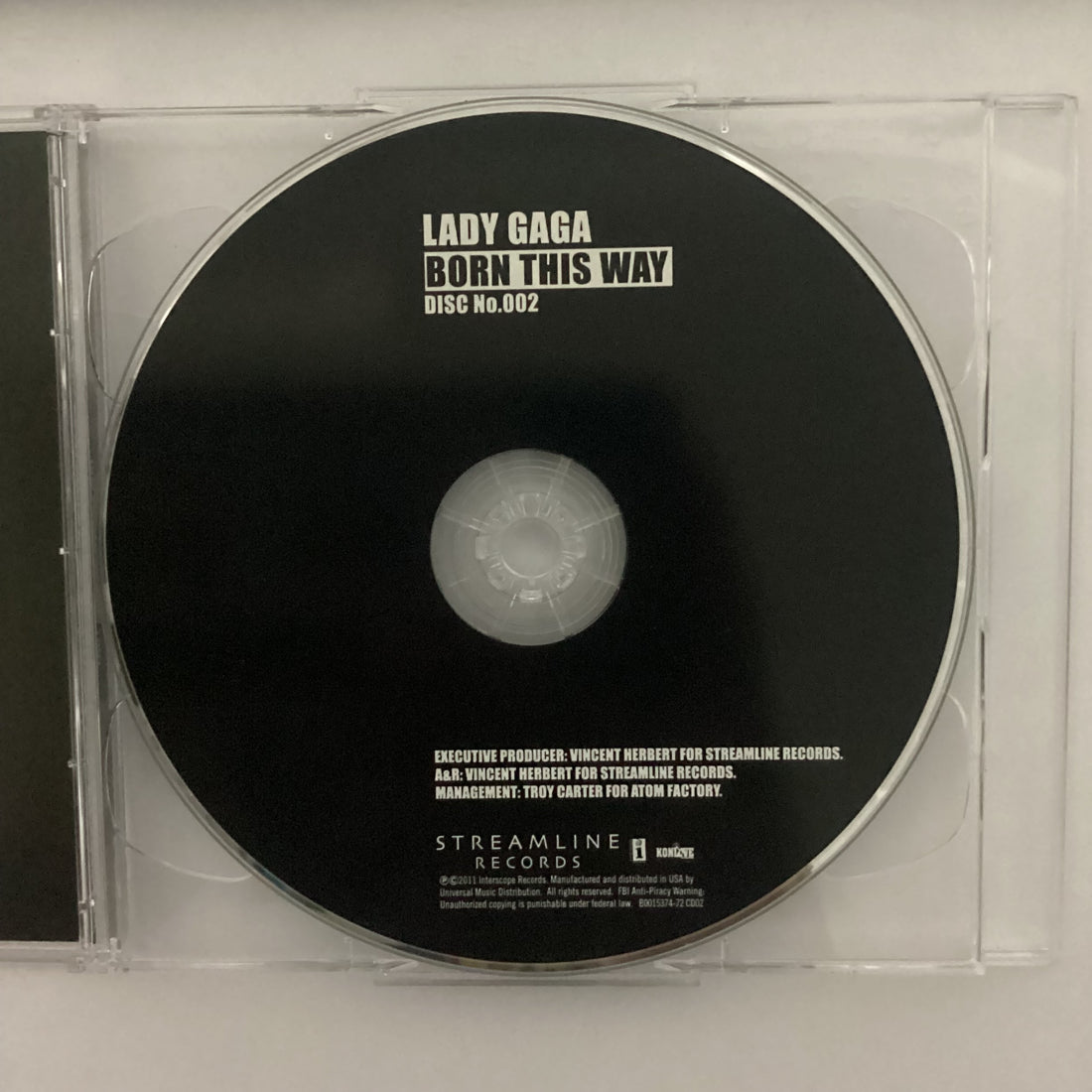 ซีดี Lady Gaga - Born This Way CD VG 2CDs