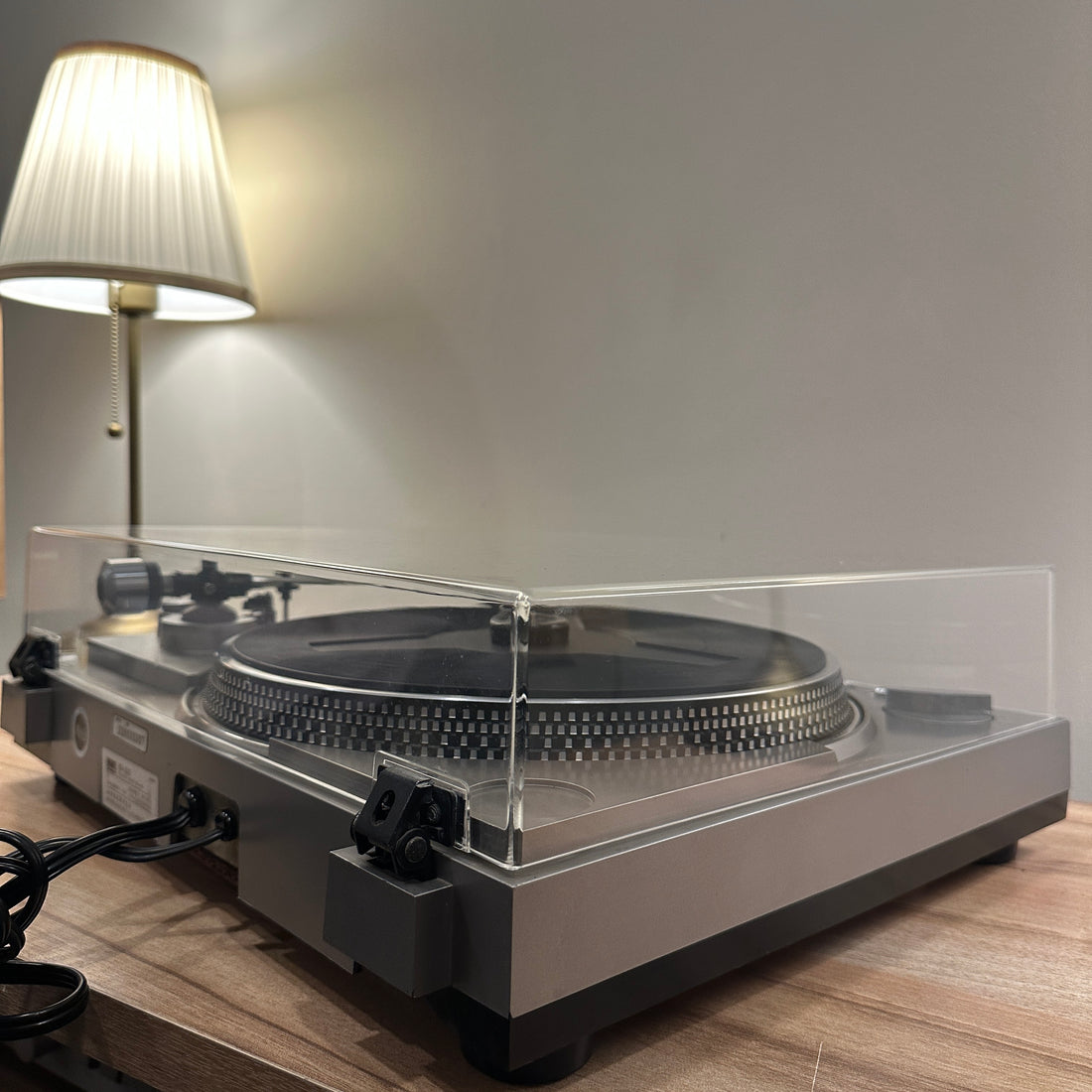 เครื่องเล่นแผ่นเสียง Sansui SR-333 Manual Direct Drive Turntable (220V)