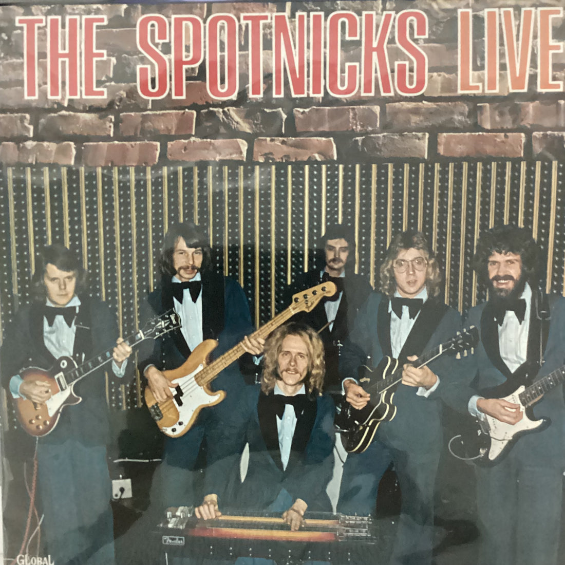 แผ่นเสียง The Spotnicks - Live Vinyl VG+
