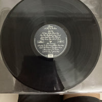 แผ่นเสียง Queen - A Day At The Races Vinyl VG+
