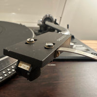 เครื่องเล่นแผ่นเสียง Pioneer PL-1050W Semi Auto Belt Drive Turntable (100V)