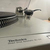 เครื่องเล่นแผ่นเสียง Technics SL-D3 Fully Automatic Direct Drive Turntable (220V)