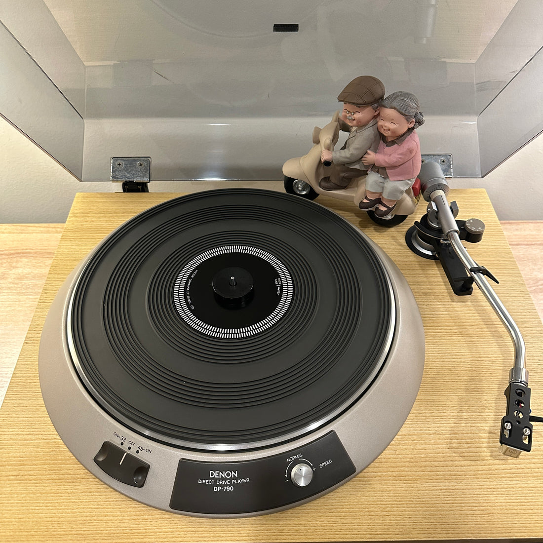 เครื่องเล่นแผ่นเสียง Denon DP-790 Manual Direct Drive Turntable (220V)