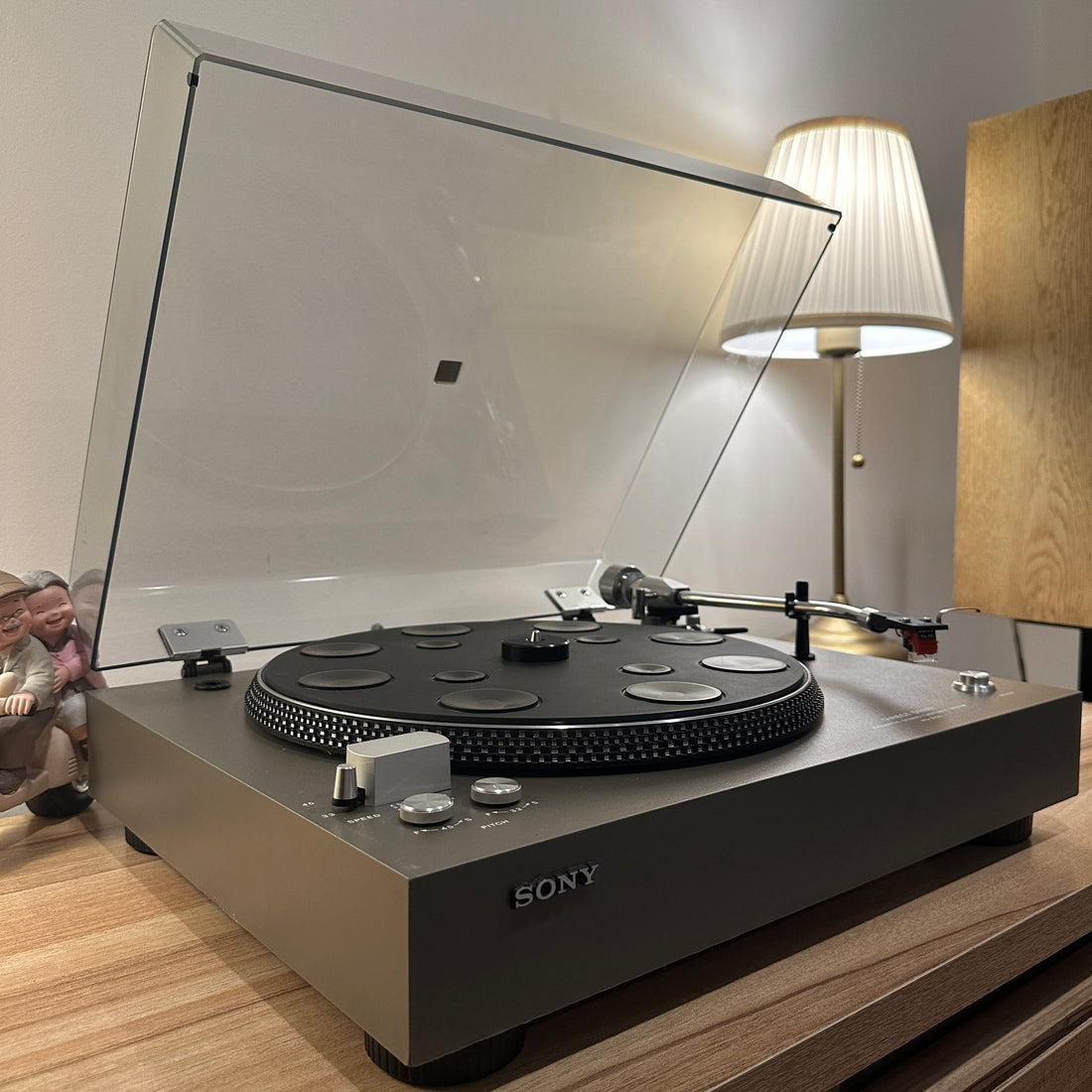เครื่องเล่นแผ่นเสียง Sony PS-3700 Auto Return Direct Drive Turntable (220V)