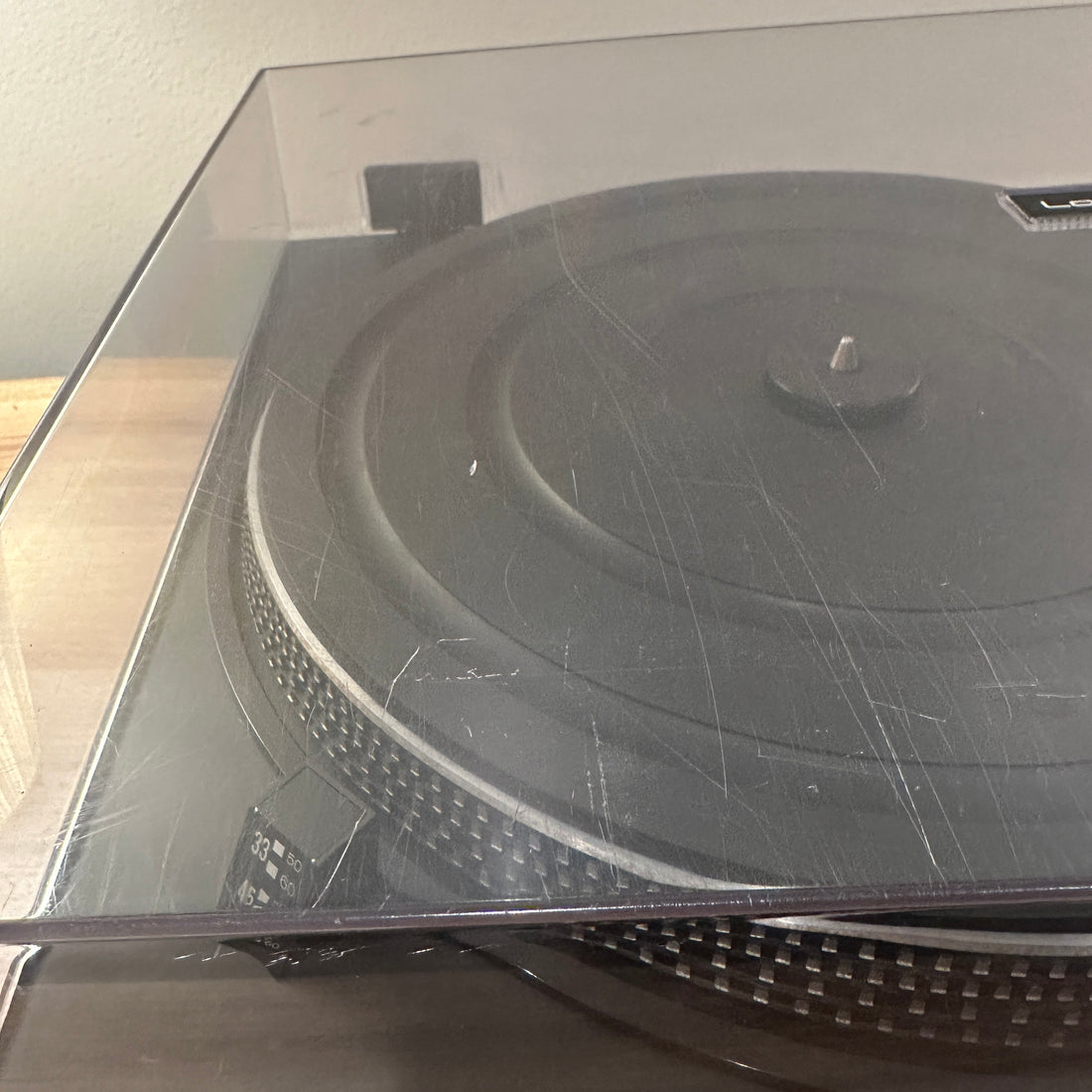 เครื่องเล่นแผ่นเสียง Lo-D (Hitachi) PS-17 Semi-auto Belt Drive Turntable (220V)