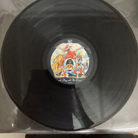 แผ่นเสียง Queen - A Day At The Races Vinyl VG+