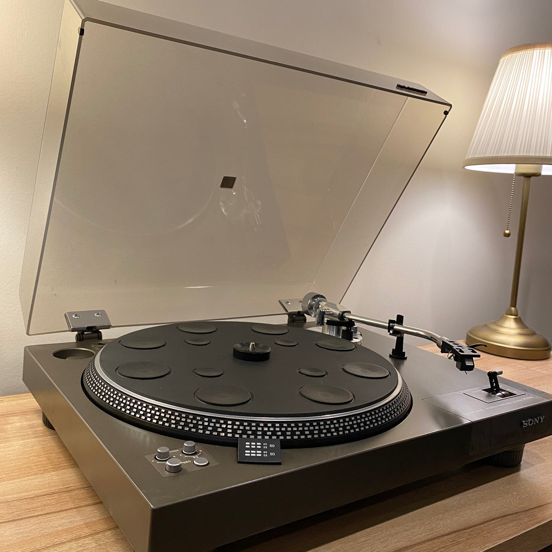 Sony PS-3750 Manual Direct Drive Turntable (220V)