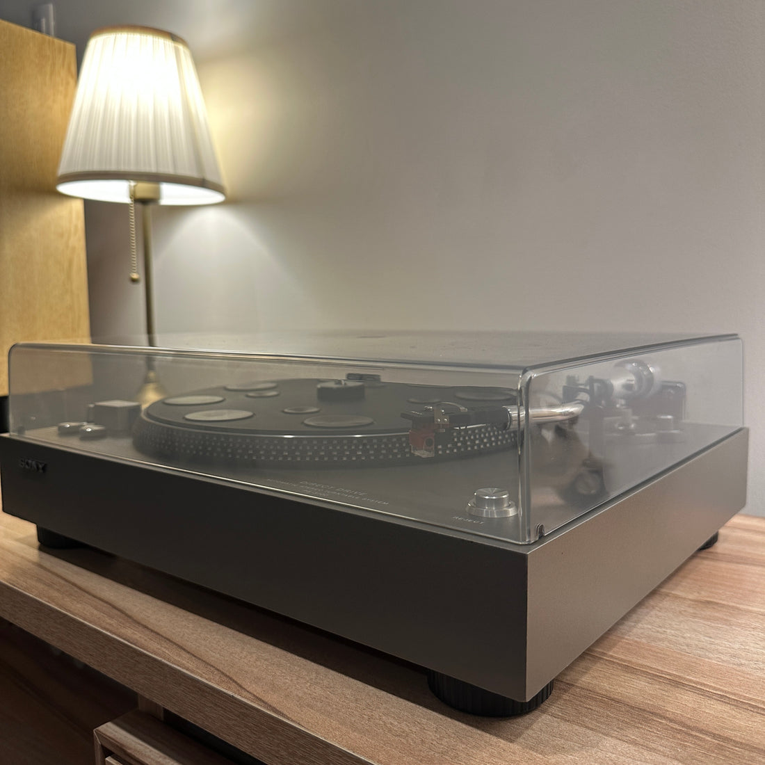 เครื่องเล่นแผ่นเสียง Sony PS-3700 Auto Return Direct Drive Turntable (220V)