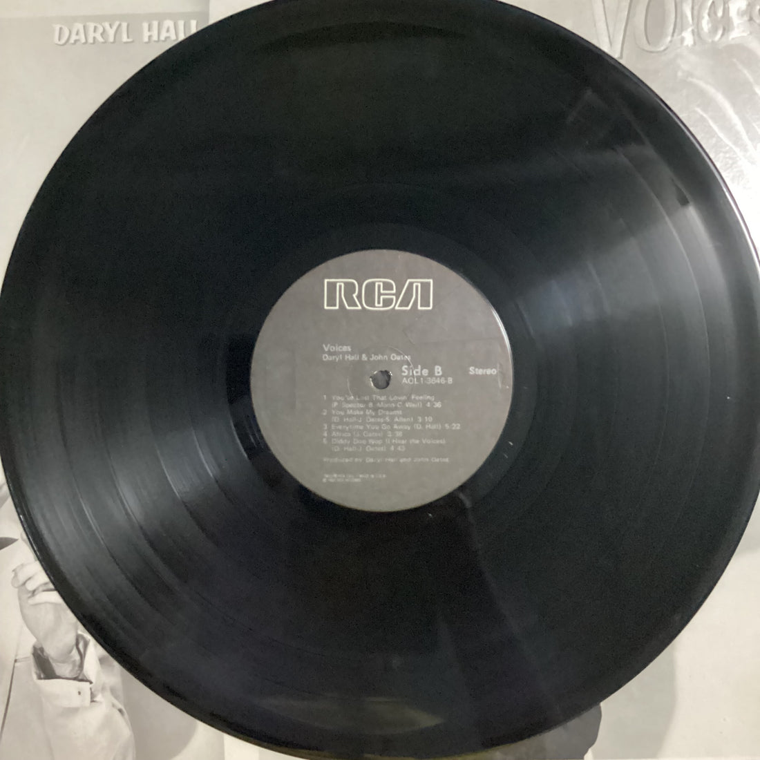 แผ่นเสียง Daryl Hall & John Oates - Voices Vinyl VG+