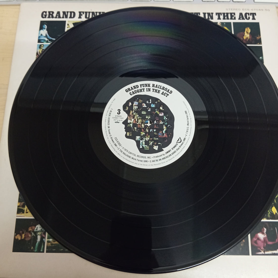 แผ่นเสียง Grand Funk Railroad - Caught In The Act (Vinyl) (VG+) (2LPs)