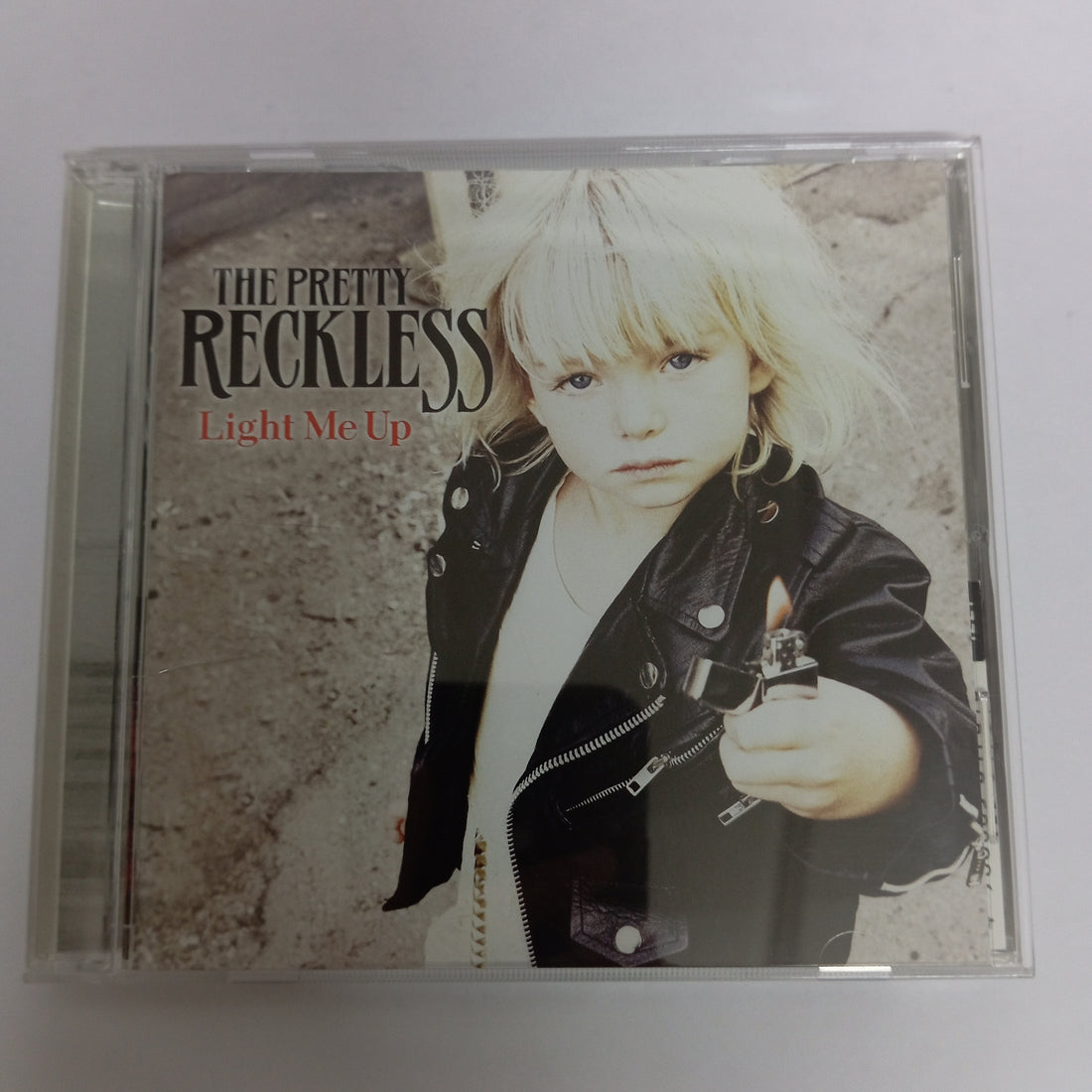 ซีดี The Pretty Reckless - Light Me Up (CD) (VG+)