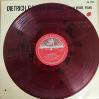 แผ่นเสียง Dietric Fischer-Dieskau,Gerald Moore - Schubert Schwanen Gesang (Vinyl) (VG+) (แผ่นสี)