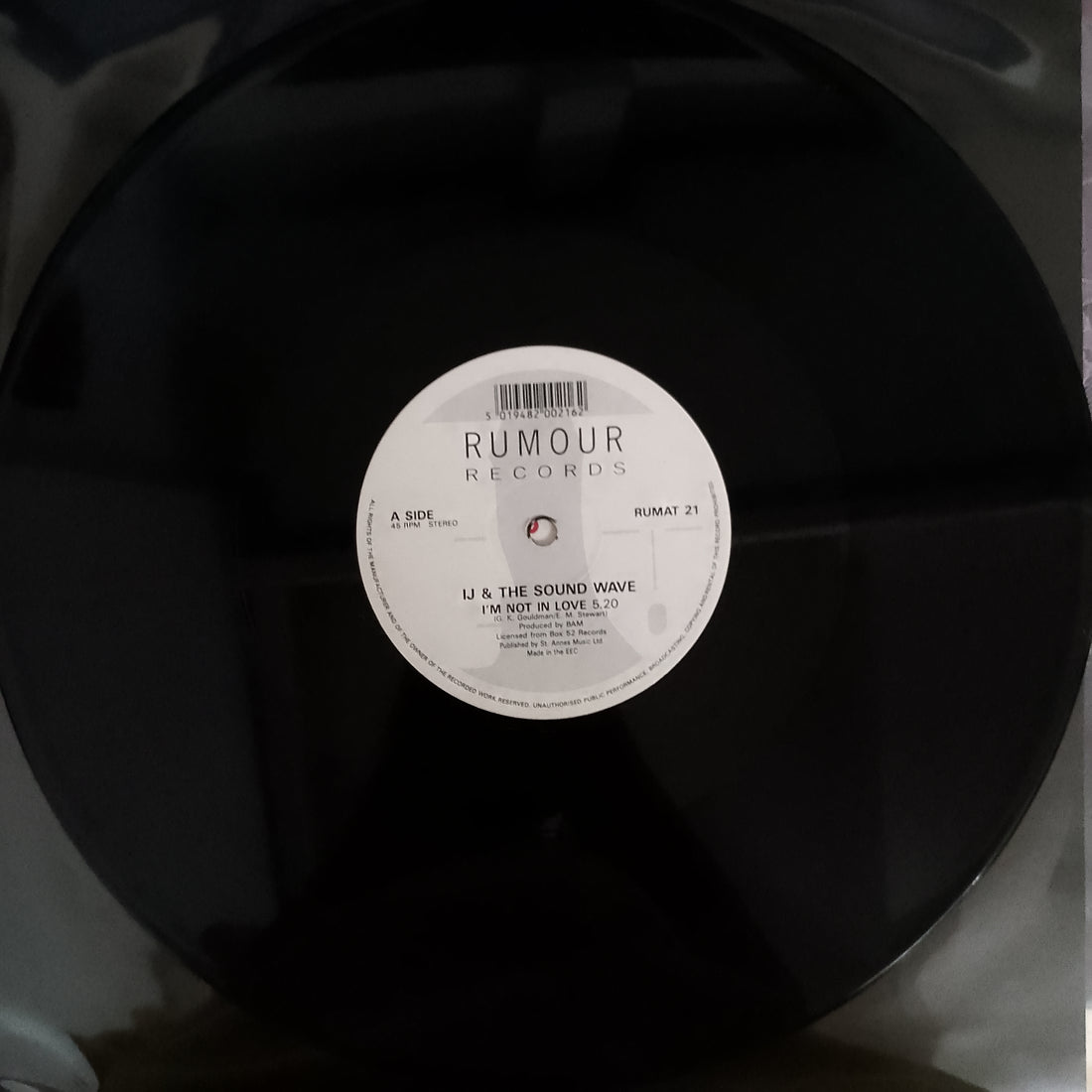 แผ่นเสียง IJ & The Sound Wave - I'm Not In Love Vinyl VG+