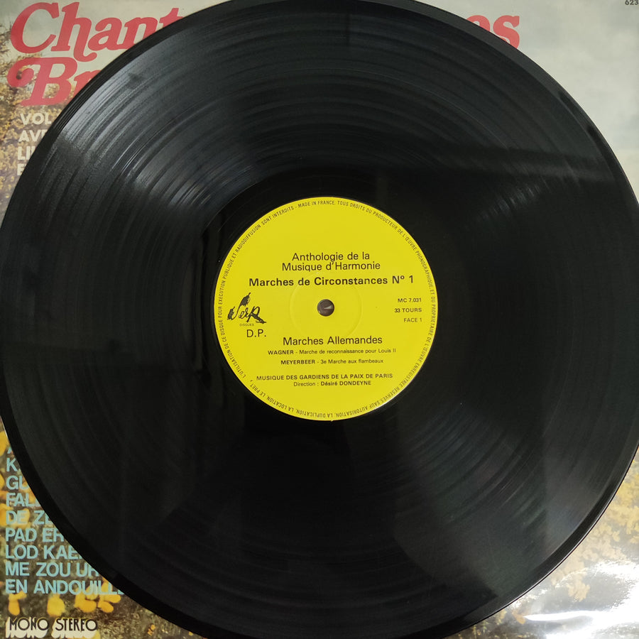 แผ่นเสียง Lily Guilloux, Son Ensemble Et Ses Chanteurs - Chants Et Danses Bretonnes Vol 2 Vinyl VG+