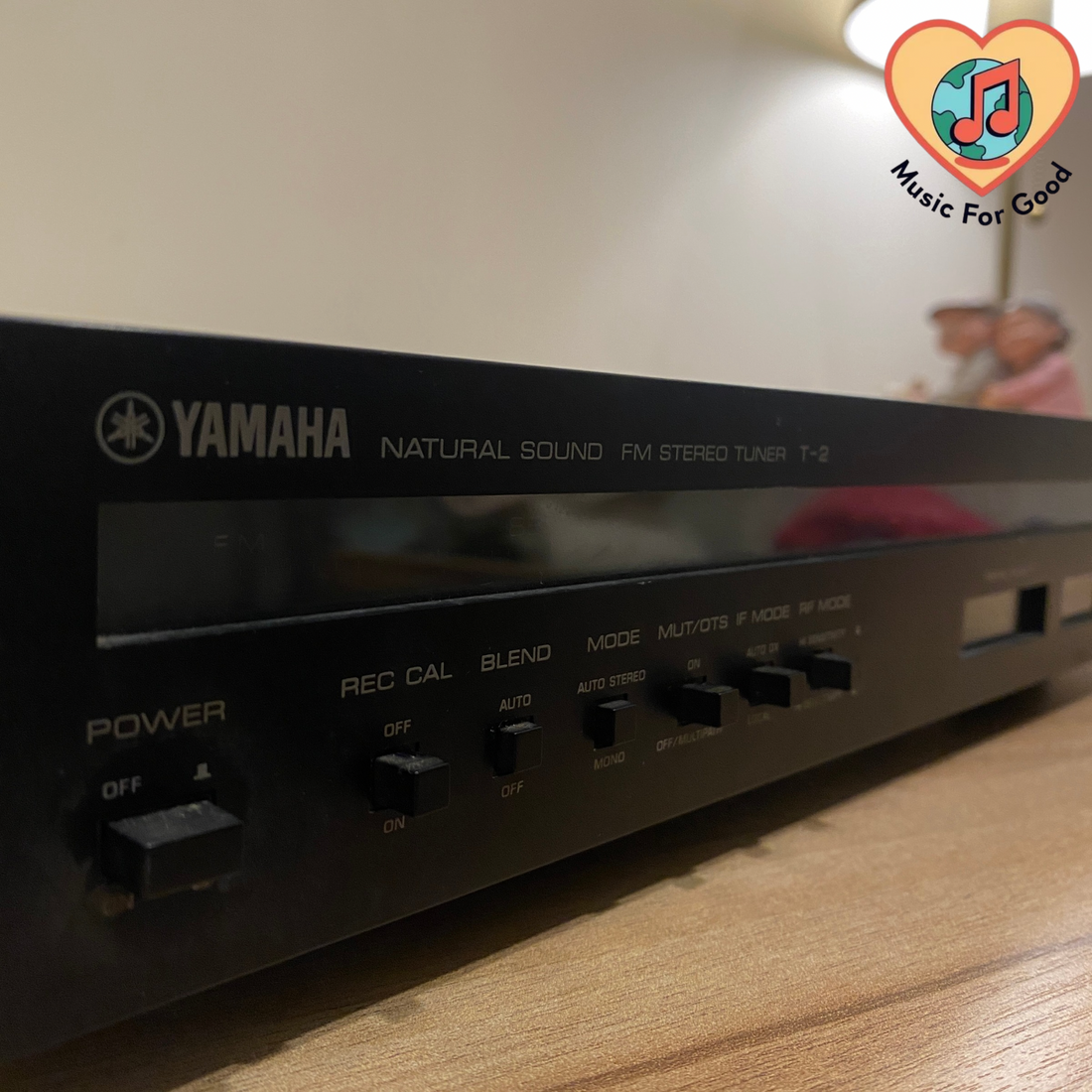 Yamaha T-2 FM Stereo Tuner (220V)