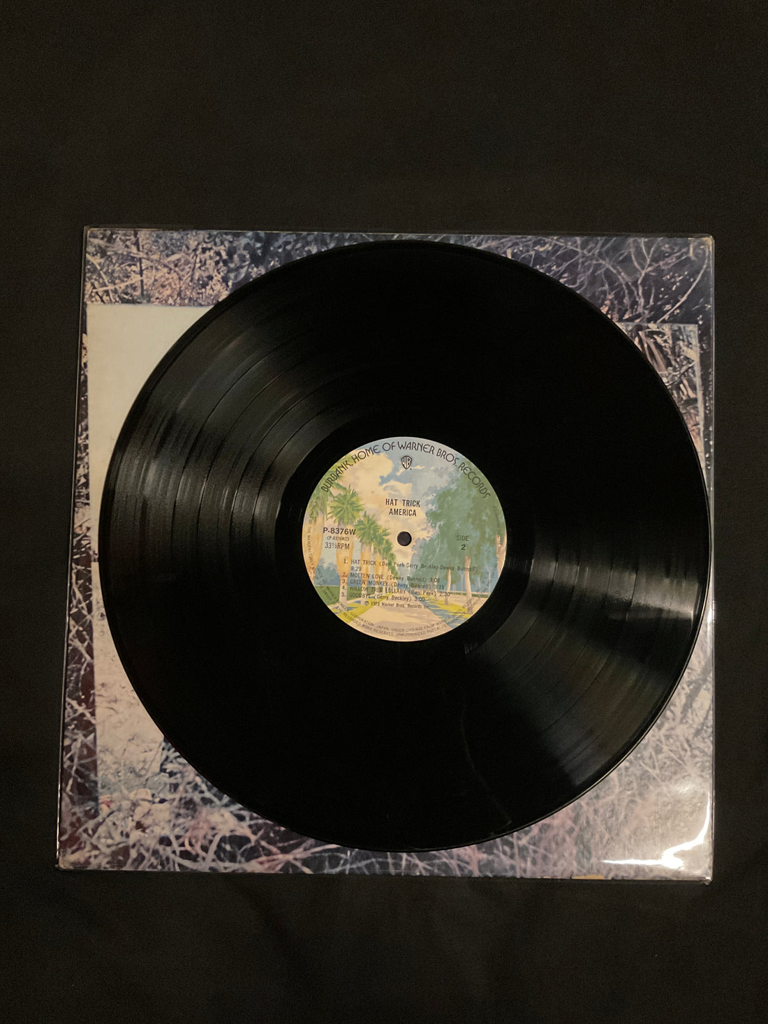 แผ่นเสียง America - Hat Trick Vinyl VG+