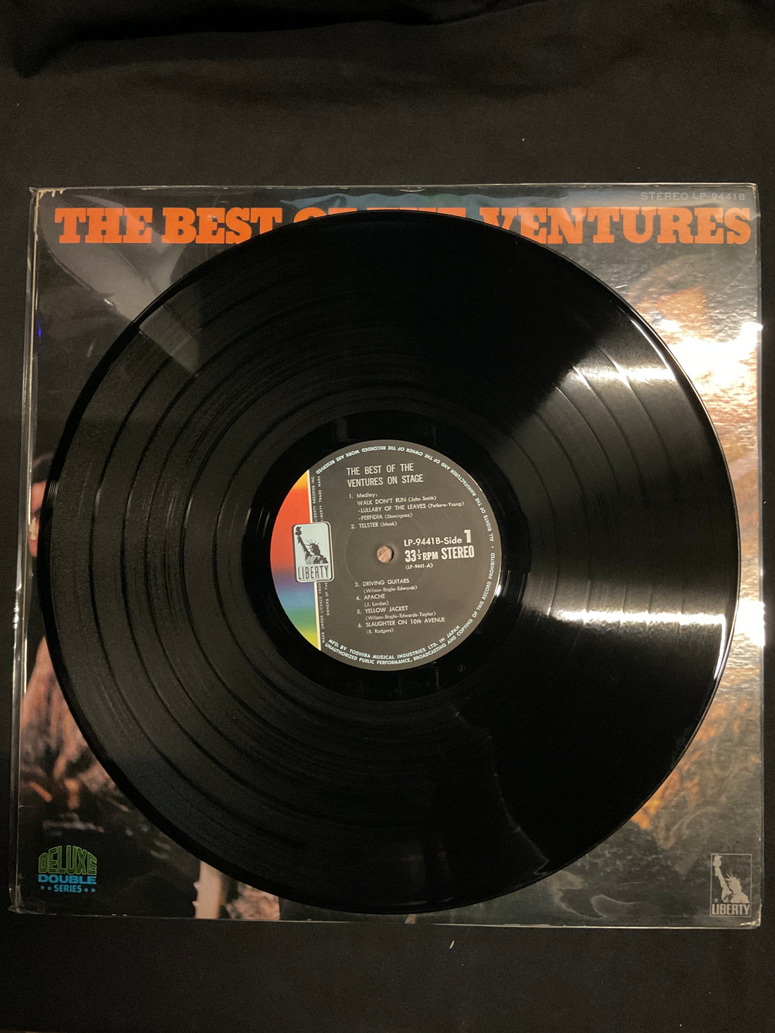 แผ่นเสียง The Ventures - The Best Of The Ventures On Stage Vinyl VG+